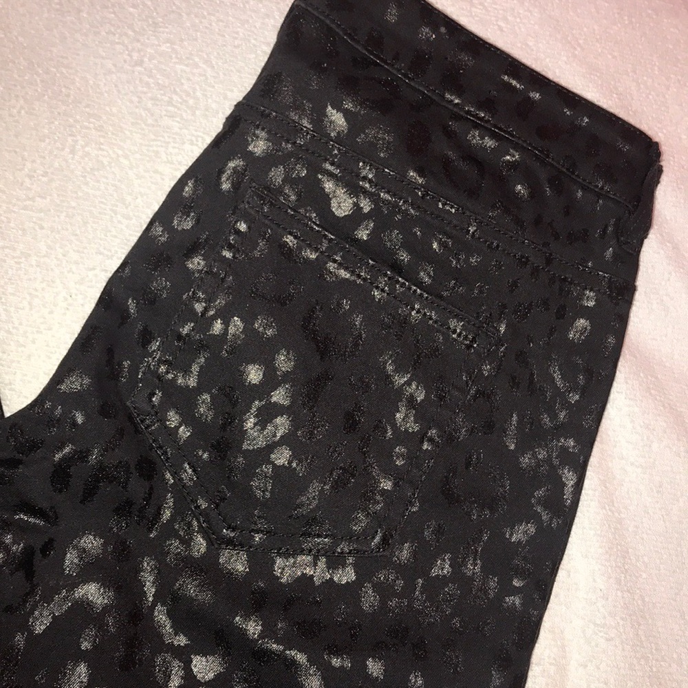 Jeans - Picture 3 of 3